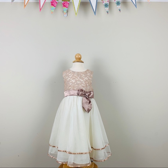 Girls dress - Picture 1 of 9